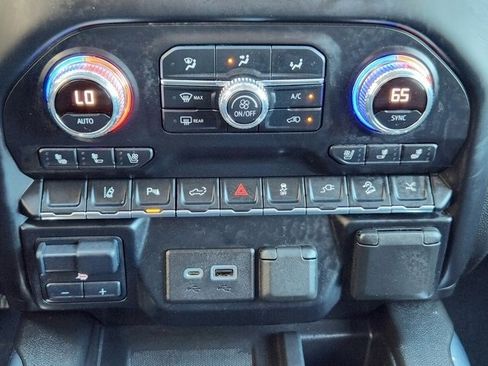 Used 2022 GMC Sierra 2500 Denali w/ Technology Package image 17