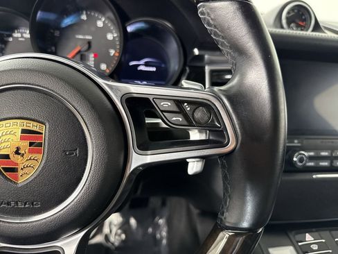 Certified 2018 Porsche Macan AWD/4WD image 37