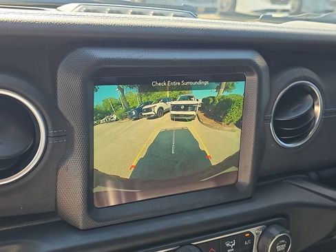 Used 2022 Jeep Wrangler Unlimited Rubicon 4xe AWD/4WD image 23