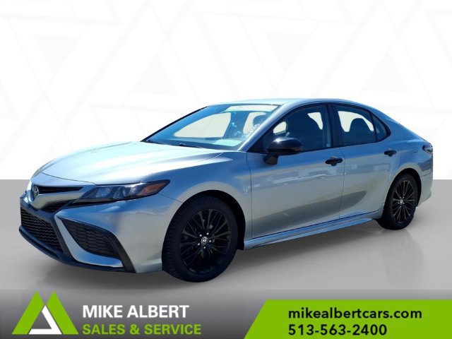 Used 2021 Toyota Camry SE FWD image 3