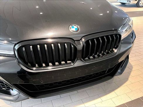 Used 2023 BMW M550i xDrive w/ Executive Package image 33
