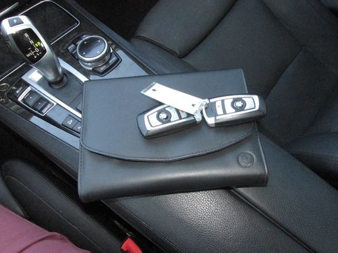 Used 2014 BMW 740Li w/ Executive Package image 61