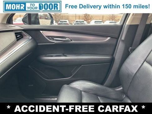 Used 2017 Cadillac XT5 Premium Luxury image 25