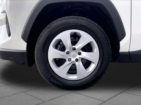Used 2025 Toyota RAV4 LE FWD image 11