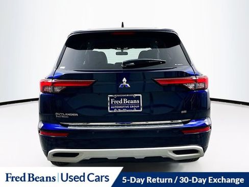 Used 2022 Mitsubishi Outlander SE image 7