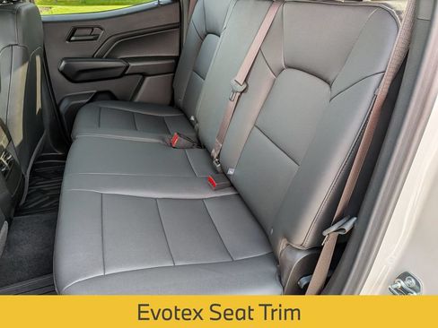 Used 2026 Chevrolet Colorado Trail Boss AWD/4WD image 26