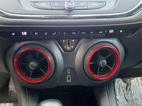 Used 2022 Chevrolet Blazer RS image 16