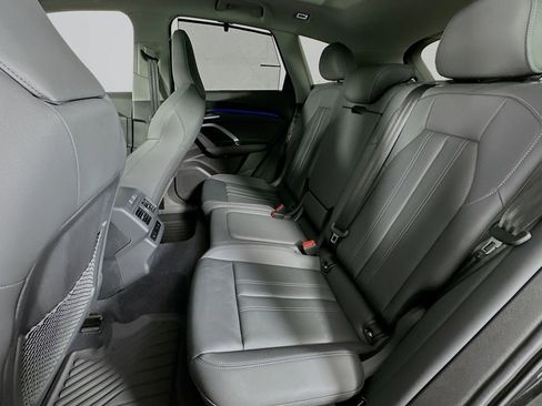Used 2025 Audi Q5 Prestige AWD/4WD image 9