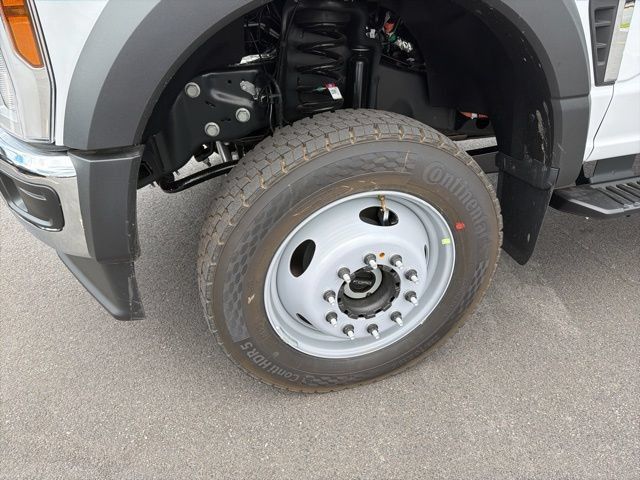 New 2026 Ford F550 4x4 Regular Cab Super Duty image 7