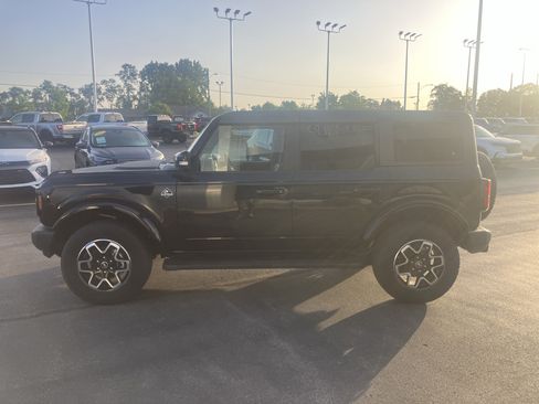Used 2024 Ford Bronco Outer Banks AWD/4WD image 4