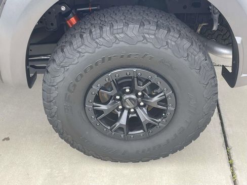 Used 2023 Ford F150 Raptor w/ Raptor 37 Performance Package AWD/4WD image 9