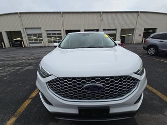 Used 2023 Ford Edge SEL w/ Convenience Package AWD/4WD image 2