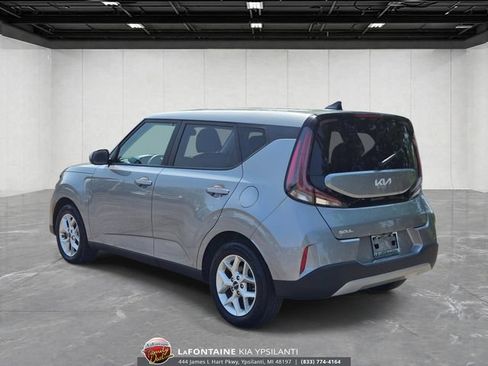Certified 2024 Kia Soul LX w/ Option Group 015 FWD image 3