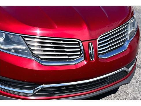 Used 2016 Lincoln MKX Reserve w/ Equipment Group 102A AWD/4WD image 26