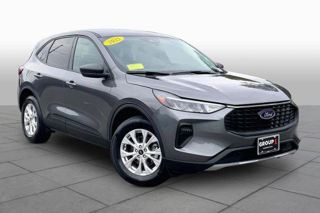 Certified 2025 Ford Escape Active AWD/4WD image 3