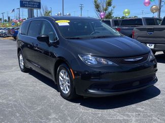 Used 2022 Chrysler Voyager LX FWD video 1
