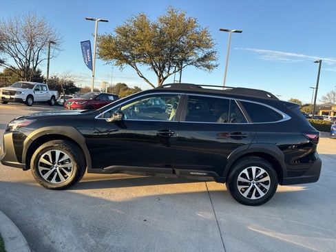 Certified 2025 Subaru Outback Premium image 7