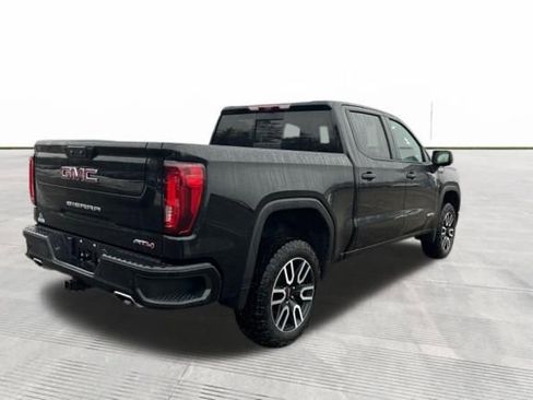 Used 2024 GMC Sierra 1500 AT4 w/ Technology Package image 3