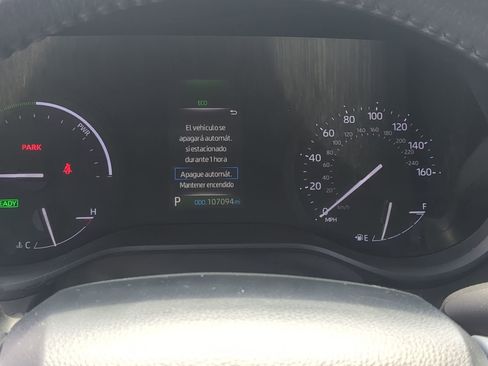 Used 2021 Toyota Sienna XLE FWD image 21