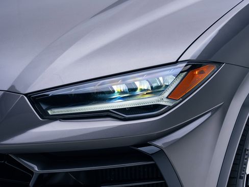 Used 2021 Lamborghini Urus image 12