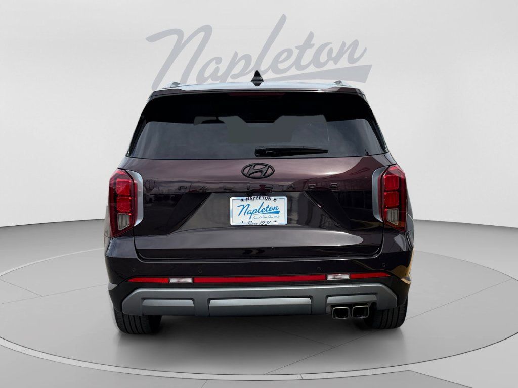 Used 2024 Hyundai Palisade Limited FWD image 4