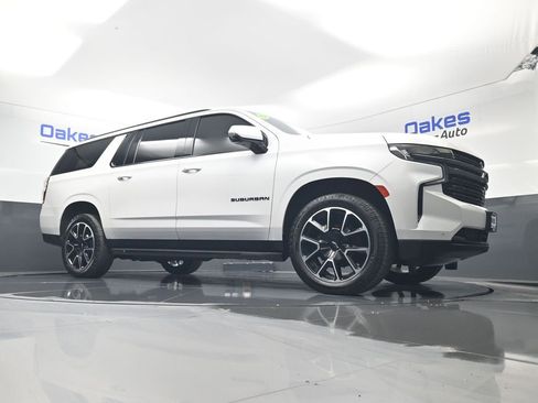 Used 2022 Chevrolet Suburban RST w/ Sport Performance Package AWD/4WD image 41