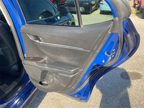 Used 2024 Toyota Camry SE image 12