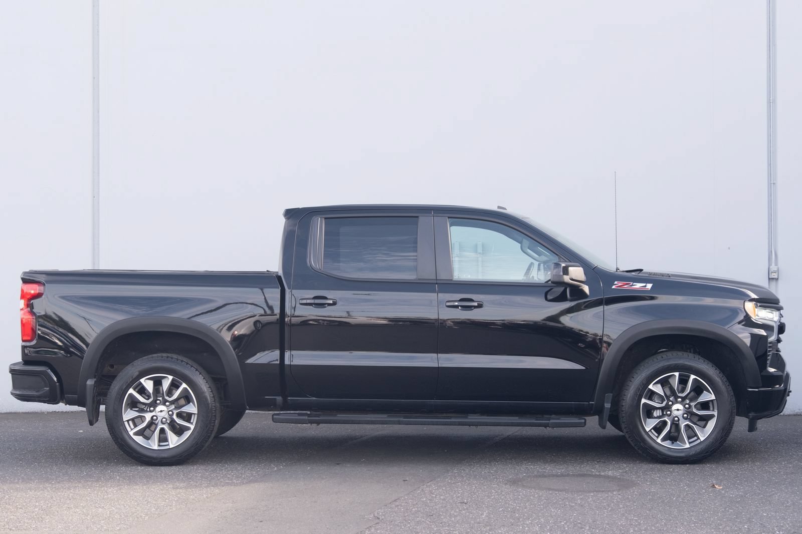 Used 2024 Chevrolet Silverado 1500 RST w/ Z71 Off-Road Package AWD/4WD image 25