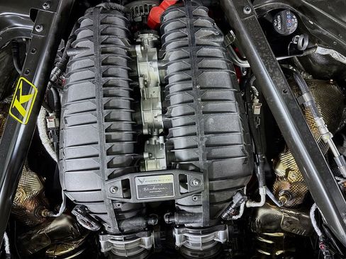 Used 2024 Chevrolet Corvette Z06 w/ Battery Protection Package image 33