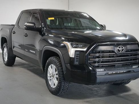 Used 2023 Toyota Tundra SR5 w/ SR5 Convenience Package image 3
