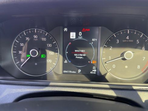 Used 2019 Land Rover Range Rover Velar S image 29