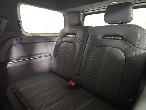 Used 2024 Rivian R1S Adventure AWD/4WD image 22