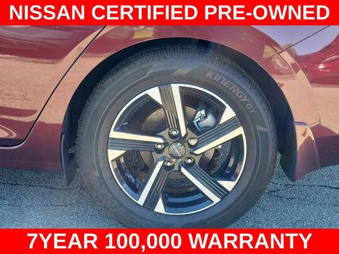 Used 2025 Nissan Sentra SV FWD image 4