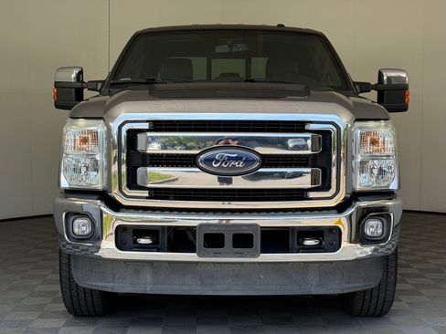Used 2014 Ford F250 Lariat w/ Chrome Package image 6