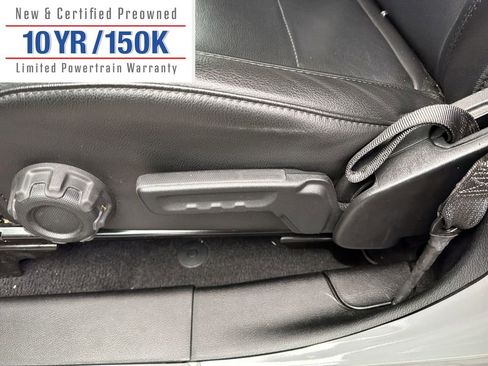 Used 2020 Jeep Wrangler Unlimited Sahara image 16