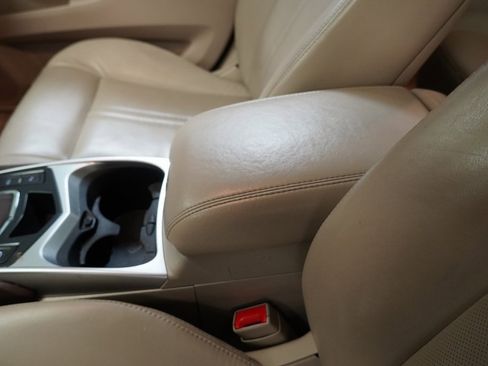 Used 2015 Cadillac SRX Luxury image 22