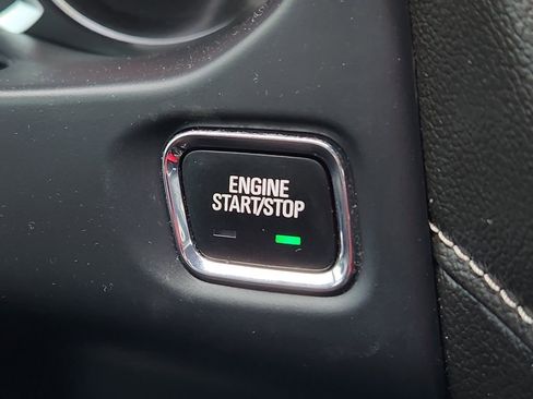 Used 2023 GMC Acadia SLT FWD image 27