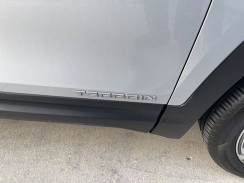 Used 2018 GMC Terrain SLT w/ Preferred Package image 22