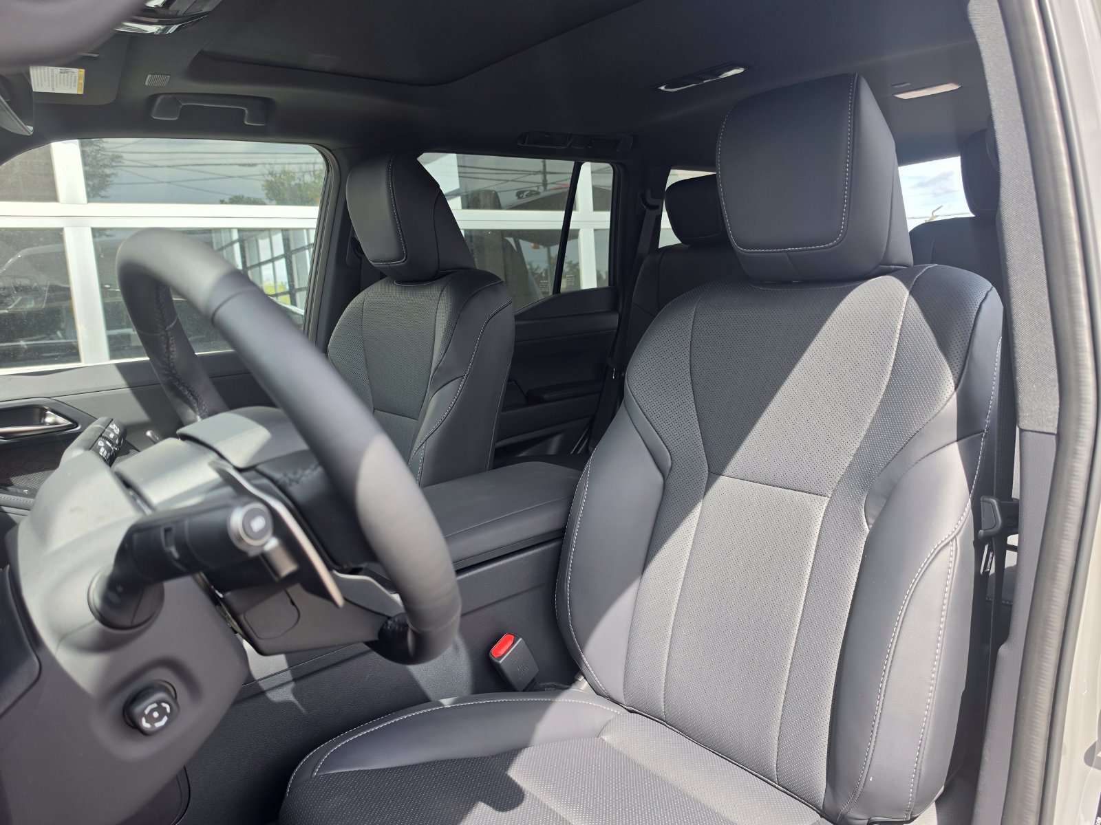 Used 2026 Lexus GX 550 w/ Accessory Package (2T) AWD/4WD image 11