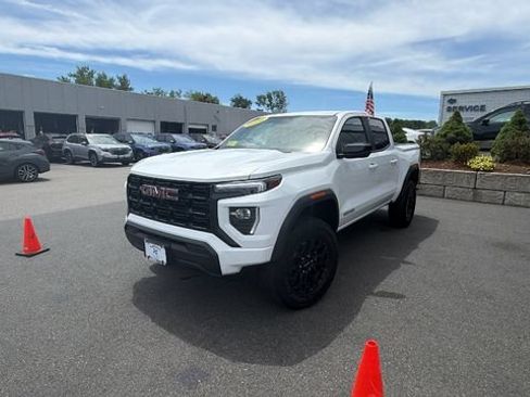 New 2026 GMC Canyon Elevation AWD/4WD image 3