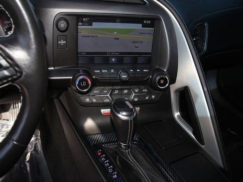 Used 2018 Chevrolet Corvette Grand Sport RWD image 16