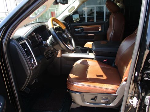 Used 2014 RAM 1500 Laramie Longhorn RWD image 4