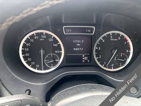 Used 2018 INFINITI QX30 AWD image 17