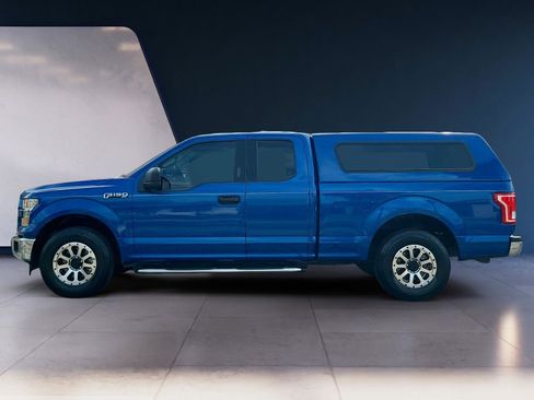 Used 2017 Ford F150 XLT image 2