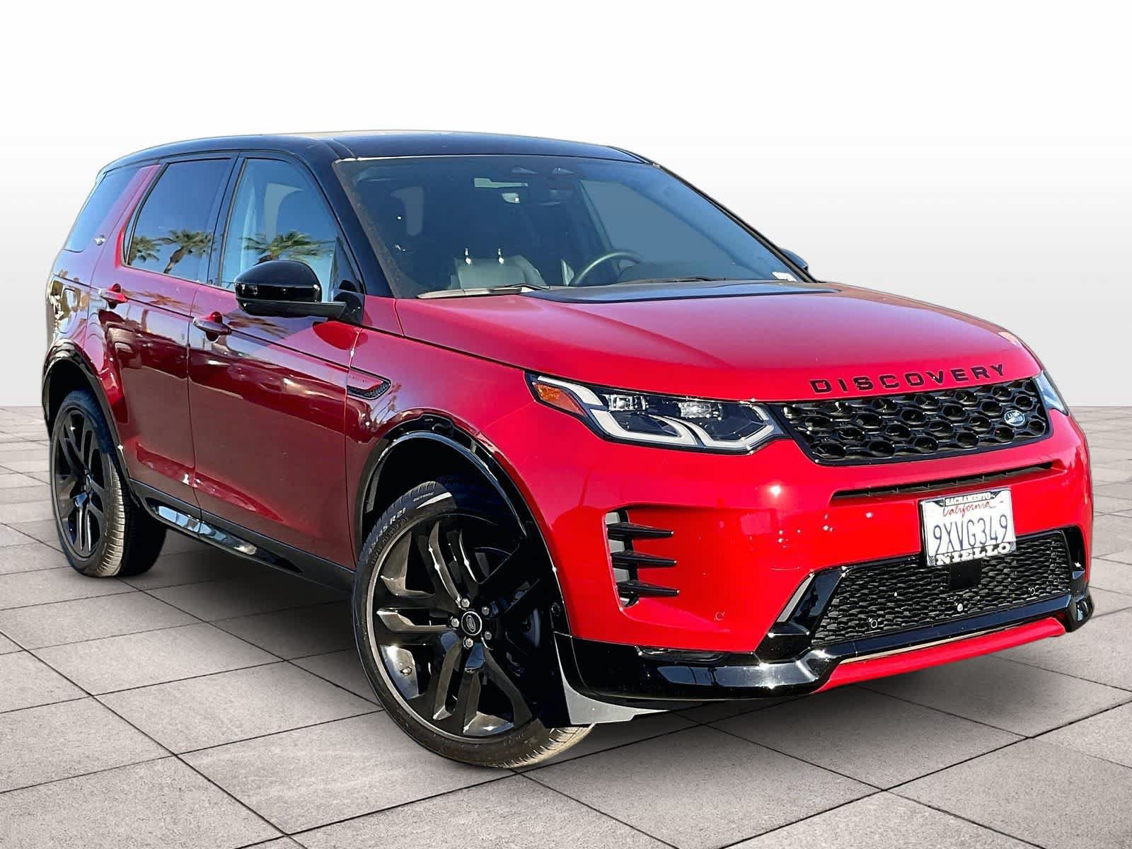 Used 2025 Land Rover Discovery Sport Dynamic SE AWD/4WD image 2