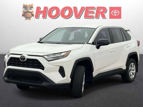Used 2025 Toyota RAV4 LE FWD image 5