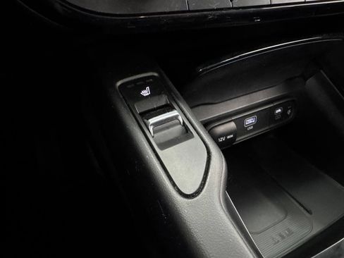 Used 2024 Kia Telluride S FWD image 27