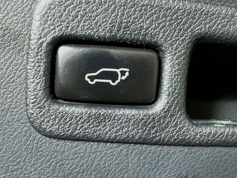Used 2015 Lexus NX 300h AWD w/ Luxury Package image 31