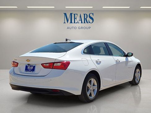Used 2025 Chevrolet Malibu LS FWD image 5