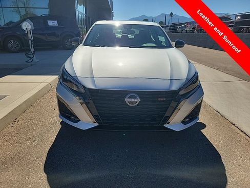 New 2025 Nissan Altima 2.5 SR w/ SR Premium Package FWD image 2